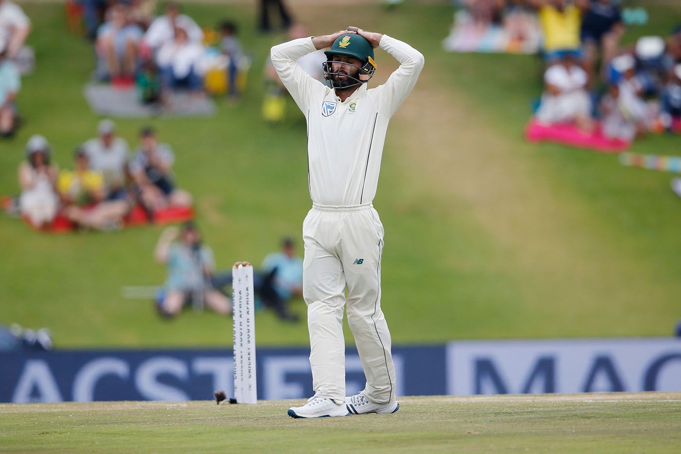 Rudi Second missed a run-out chance from short leg