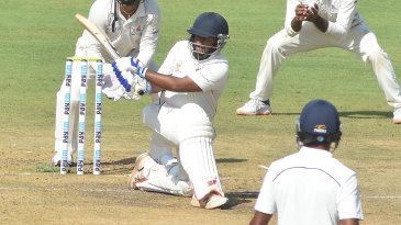 Delhi Capitals rope in Shams Mulani as short-term Covid-19 replacement for Axar Patel