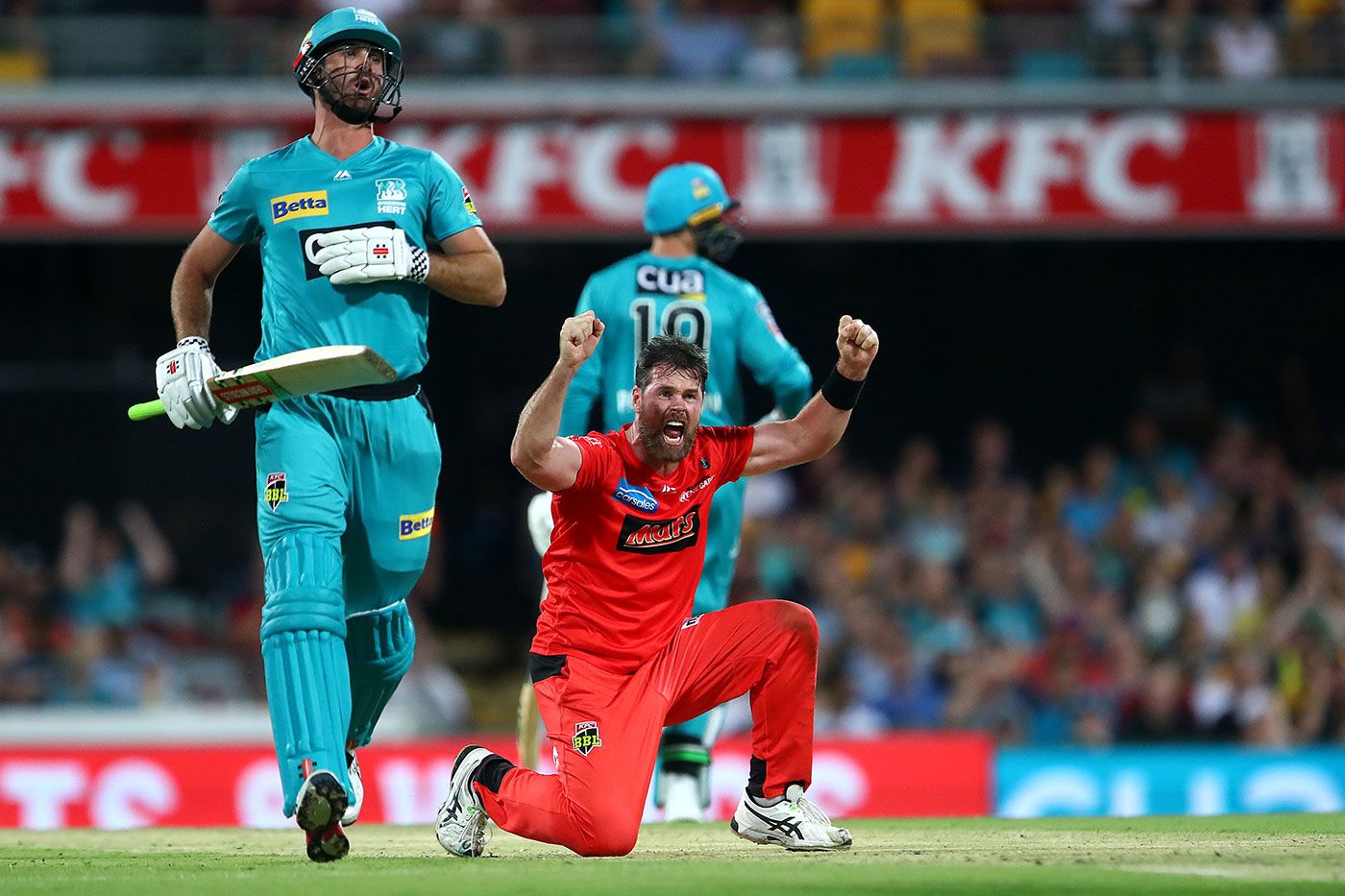 Dan Christian wins an lbw against Ben Cutting