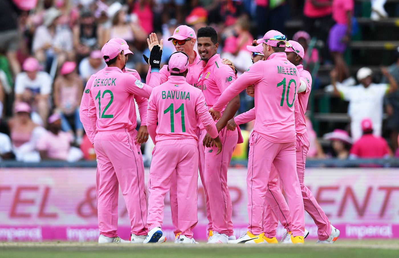 Beuran Hendricks struck twice in the Powerplay