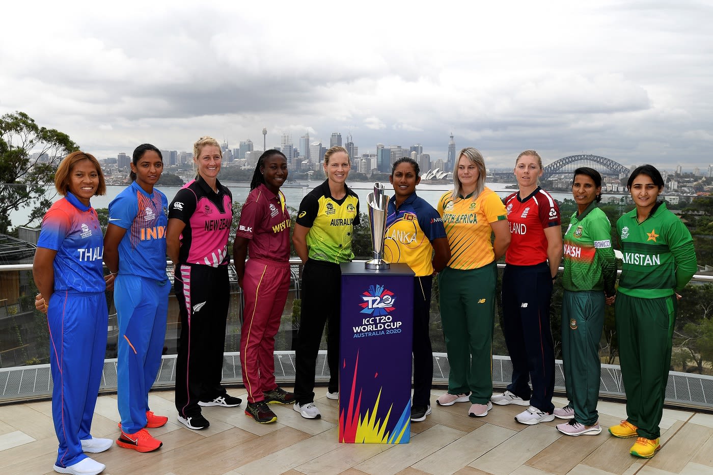 Sornnarin Tippoch, Harmanpreet Kaur, Sophie Devine, Stafanie Taylor, Meg Lanning, Chamari Atapattu, Dane van Niekerk, Heather Knight, Salma Khatun and Bismah Maroof pose with the Women's T20 World Cup trophy