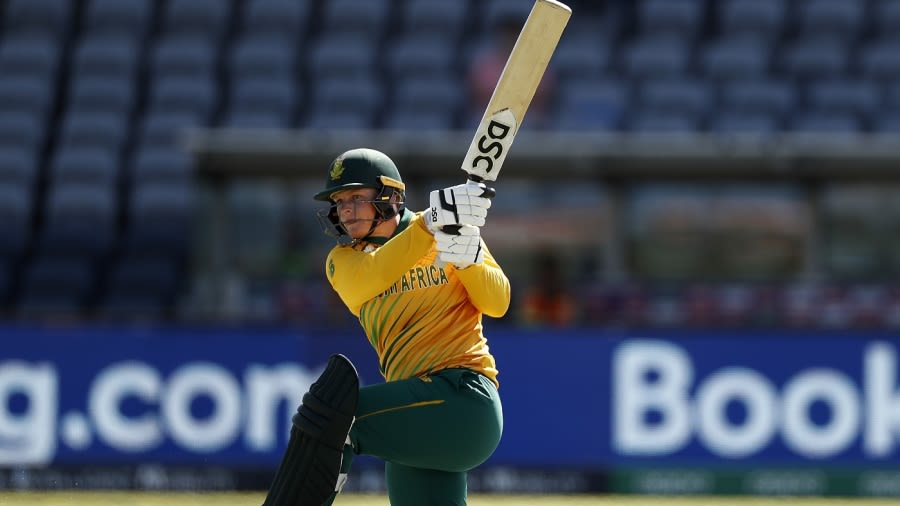 Lizelle Lee joins Mithali Raj at the top of women's ODI batting rankings