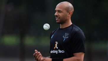 Vitality T20 Blast South Group: Sussex look set for Finals Day charge