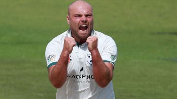 Worcestershire storm to victory after emotional Tom Fell hundred