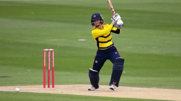 Alice Capsey and Grace Gibbs lead Stars to emphatic win