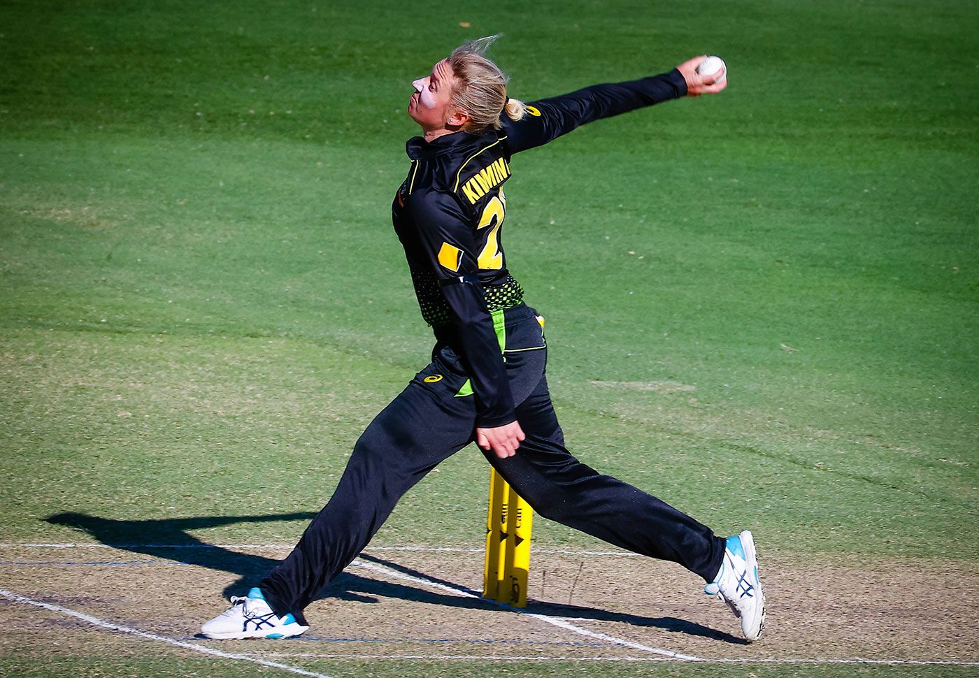 Delissa Kimmince took six wickets during the T20I series