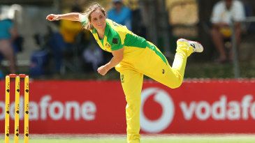 Molineux to miss ODI World Cup as Wellington is recalled