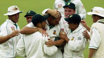 Which cricketer got married on the rest day of his Test debut?