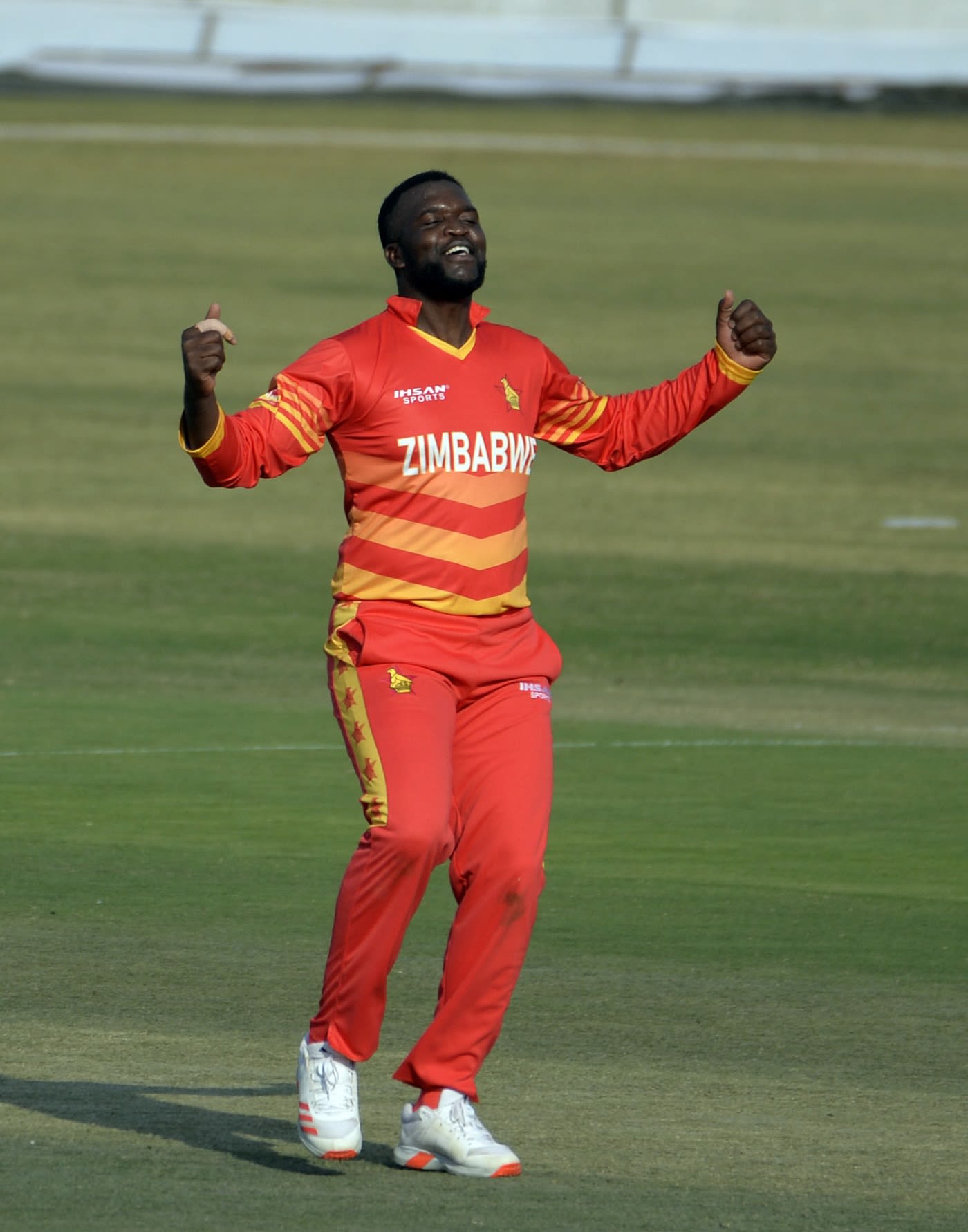 Tendai Chisoro celebrates