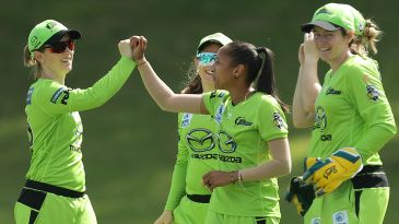 WBBL round-up: Shabnim Ismail secures Thunder's semi-final, Alyssa Healy hits 48-ball ton as Sixers go out