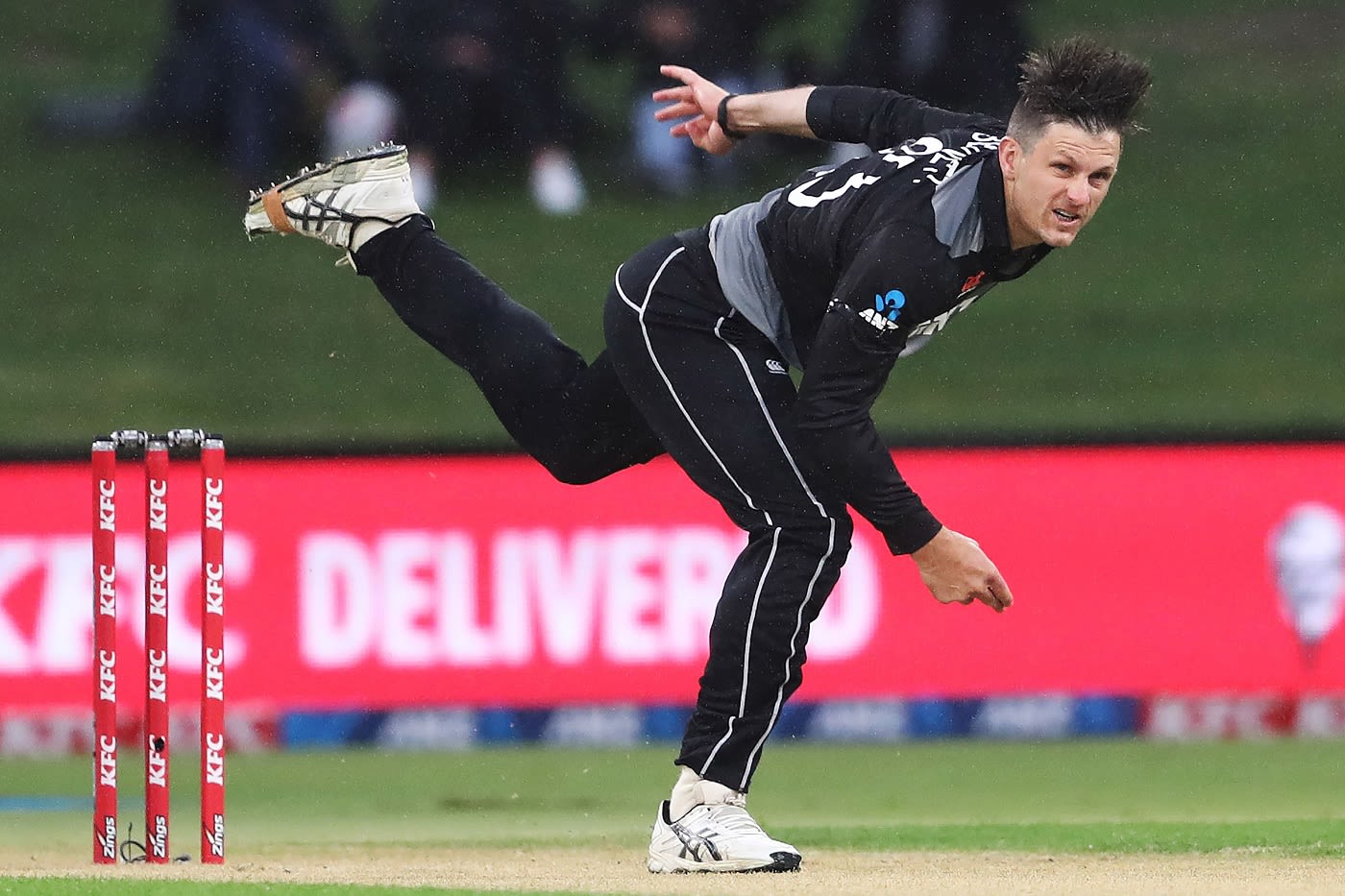 Hamish Bennett in his delivery stride