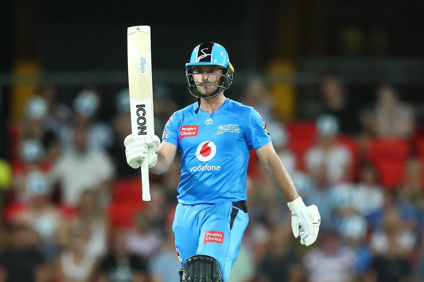 Jonathan Wells top-scored for the Strikers with a 56-ball 66