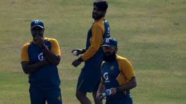 Misbah earns stay of execution, committee to meet again following SA tour