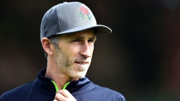 Graham Onions heads back to Durham as bowling coach