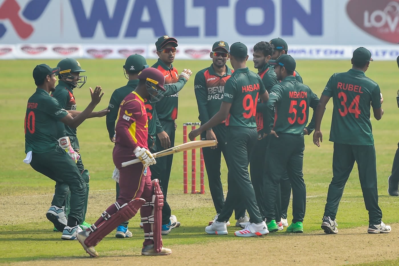 Andre McCarthy fell sweeping to Shakib Al Hasan for the second match in a row