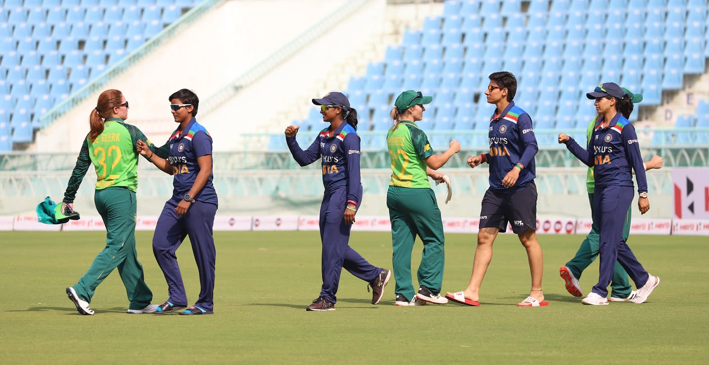 India and South Africa players greet each other after the match