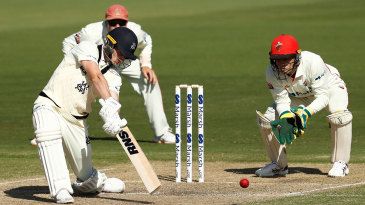 Victoria wobble around debutant James Seymour's half-century