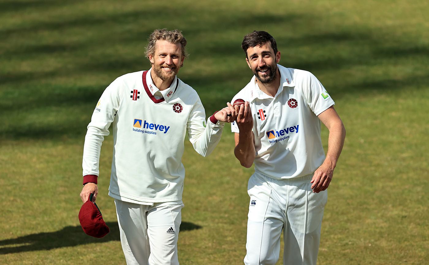 Gareth Berg and Ben Sanderson took five wickets each