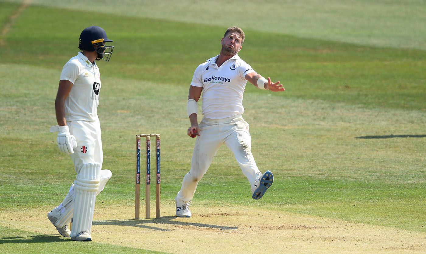 Stuart Meaker in action for Sussex
