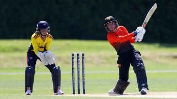 Charlotte Taylor spins web before Danni Wyatt seals crushing Vipers win