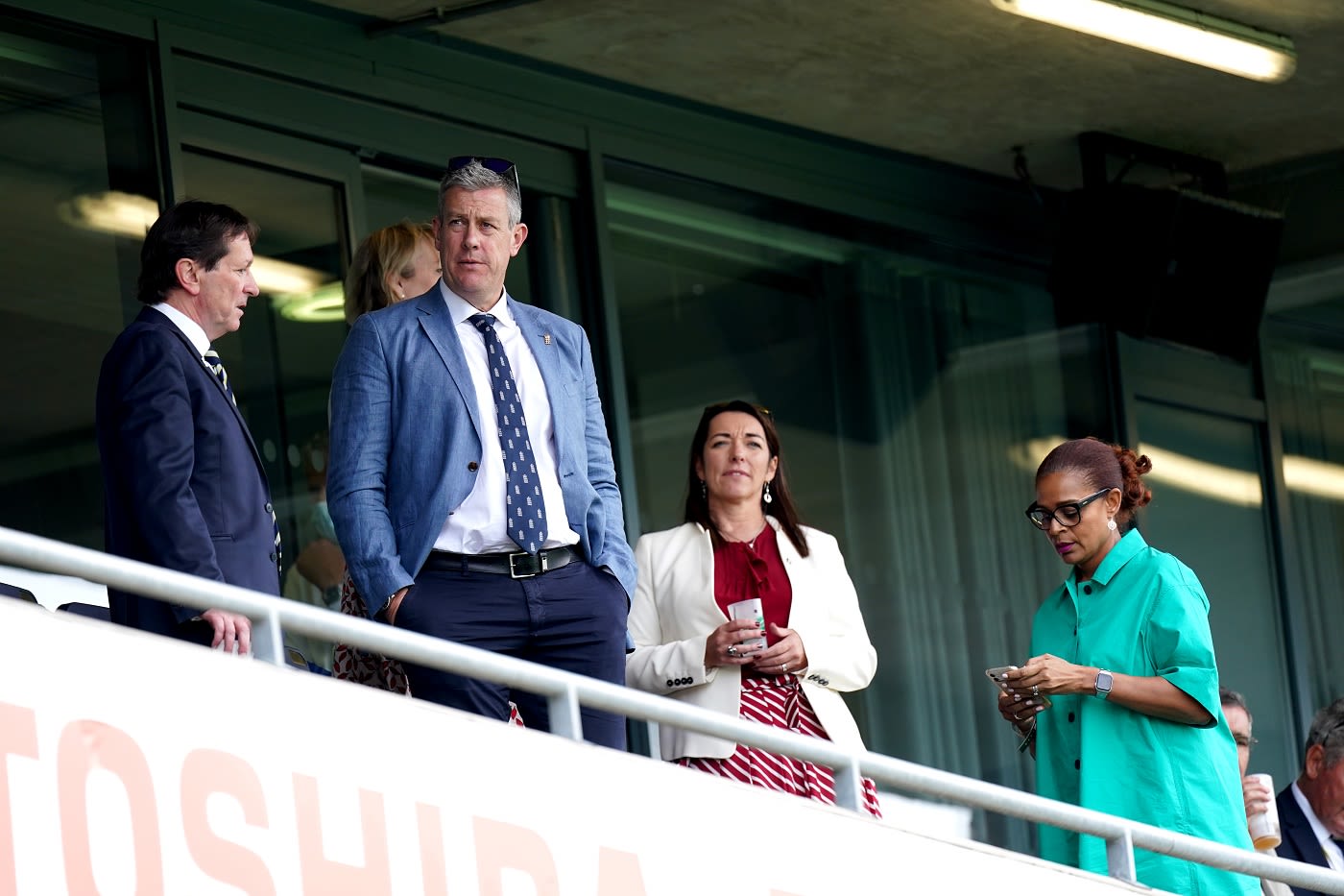 Ashley Giles keeps an eye on proceedings