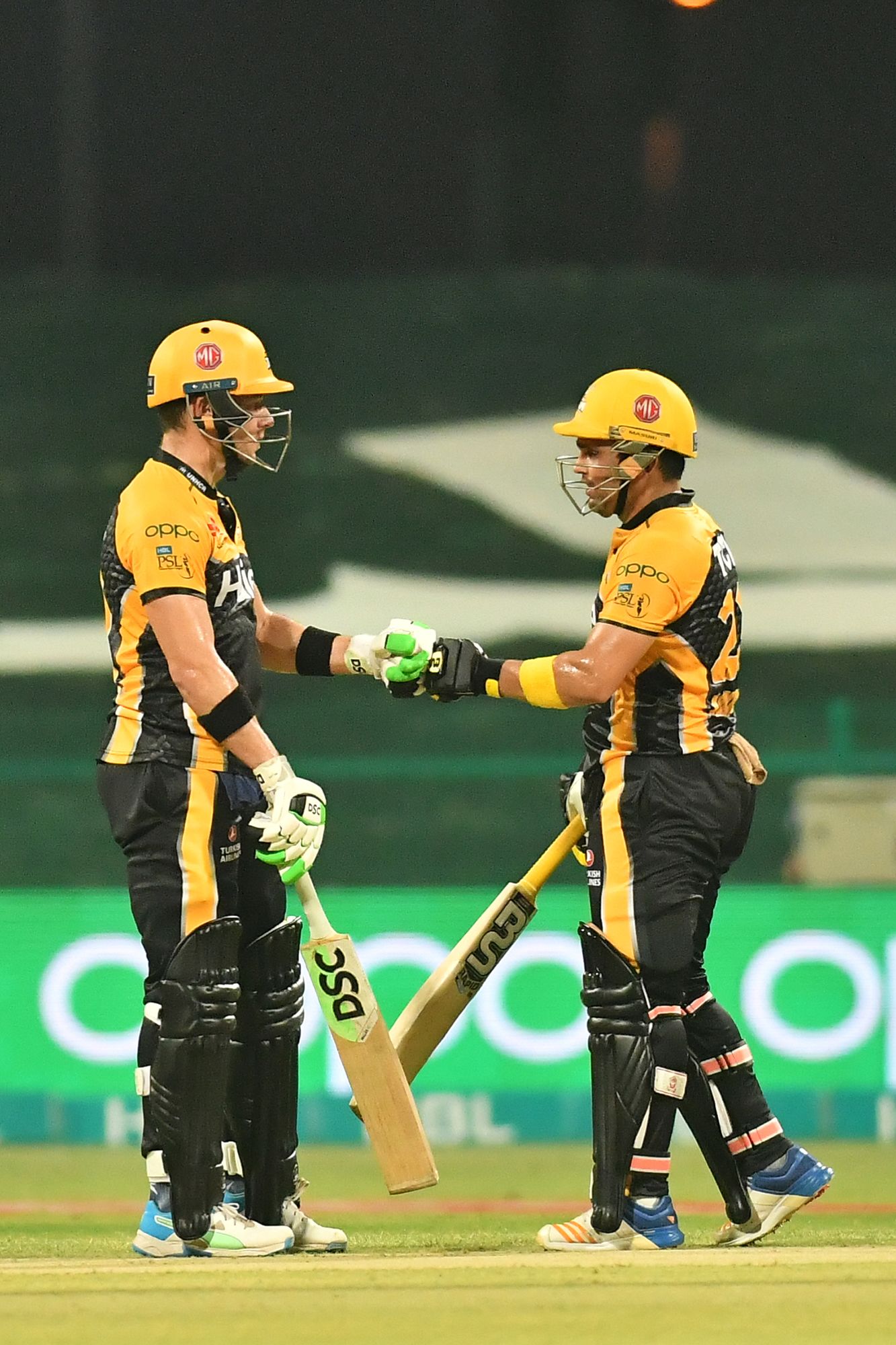 David Miller and Kamran Akmal put on 125 off 73 balls