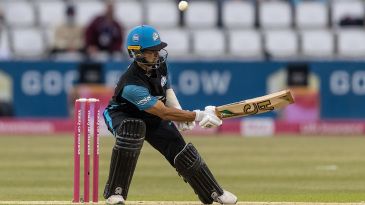 Jack Haynes, Brett D'Oliveira star in run-heavy rout of Essex