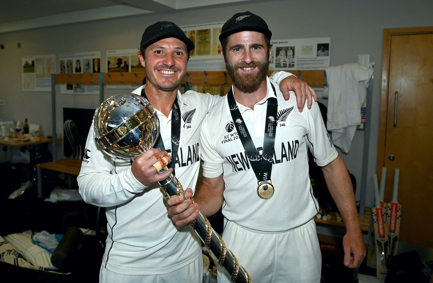 BJ Watling and Kane Williamson soak in the victory