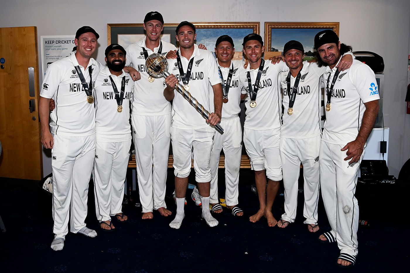 New Zealand's bowling unit (left to right), Matt Henry, Ajaz Patel, Kyle Jamieson, Tim Southee, Neil Wagner, Trent Boult, BJ Watling and Colin de Grandhomme, pose with the WTC mace