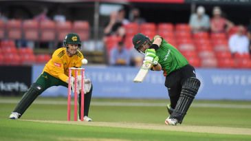 Josh Inglis, Arron Lilley see Leicestershire over the line
