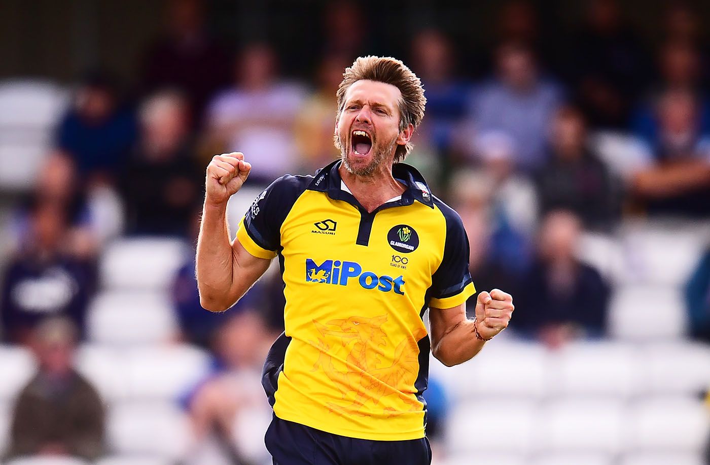 Michael Hogan ripped through Somerset's top order