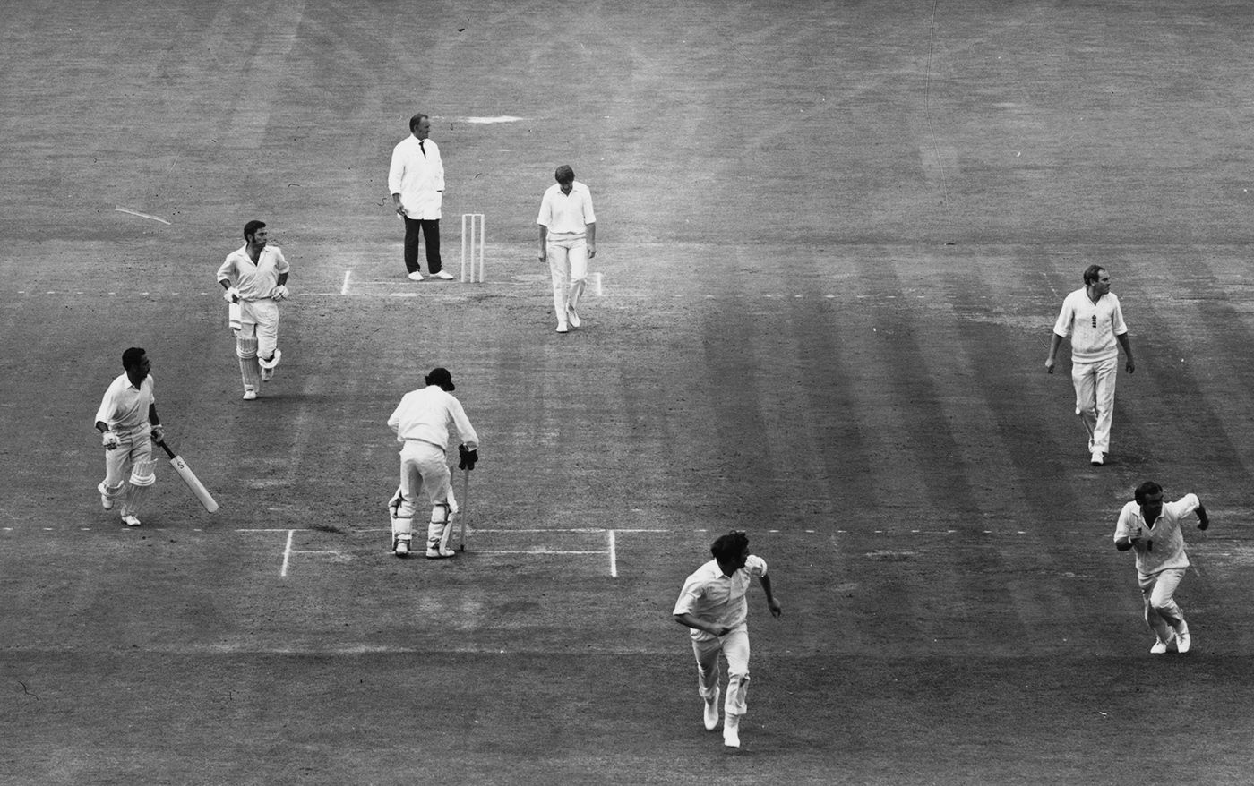 Abid Ali takes the winning run