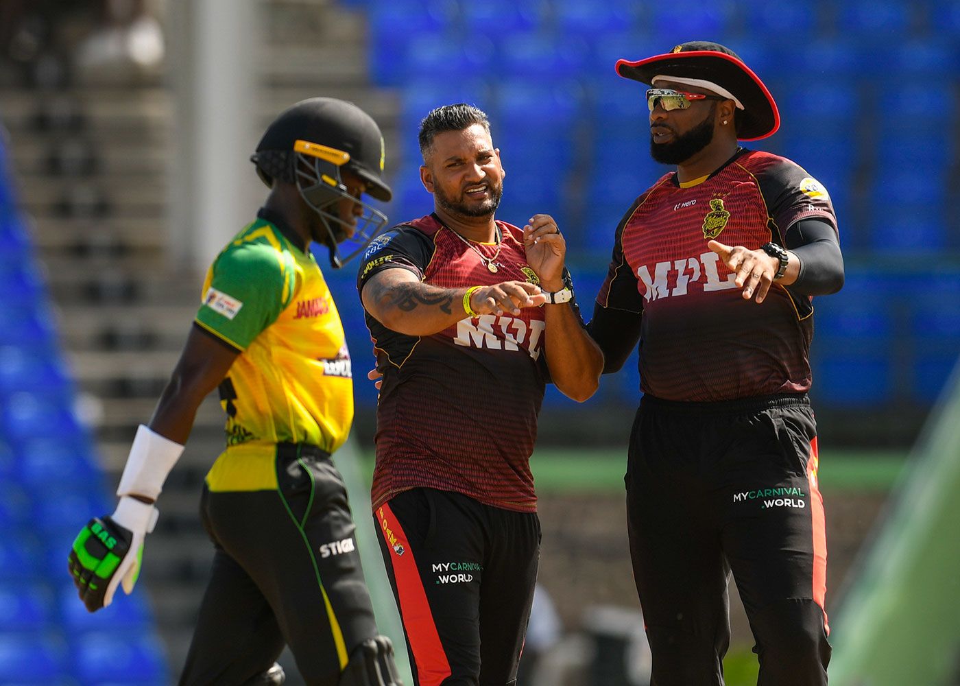Ravi Rampaul made early inroads in the Powerplay