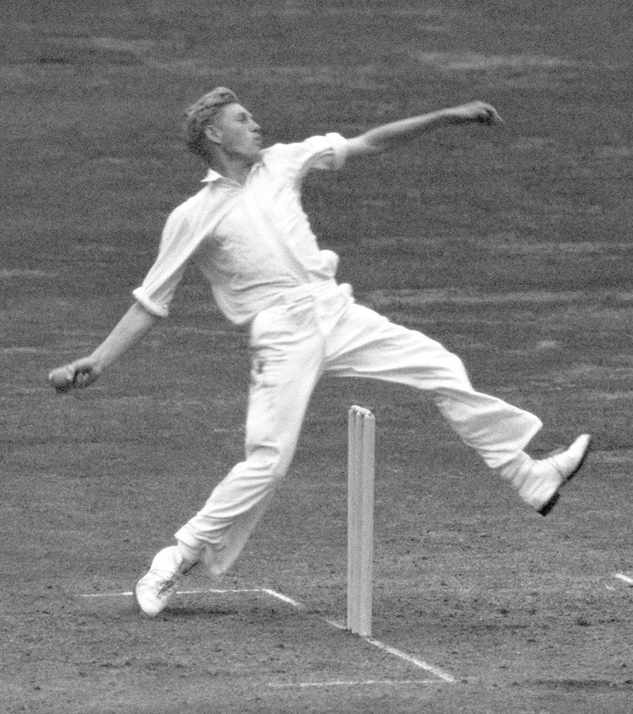 Geoff Griffin bowling at Lord's