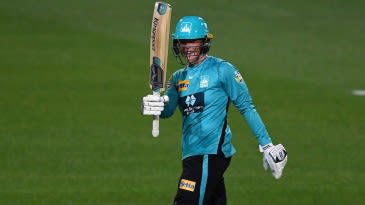 WBBL round-up: Heat hang on, Devine's wins another Super Over, Sixers slump again, Thunder off the mark