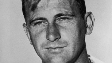 Former Australia legspinner Peter Philpott dies aged 86