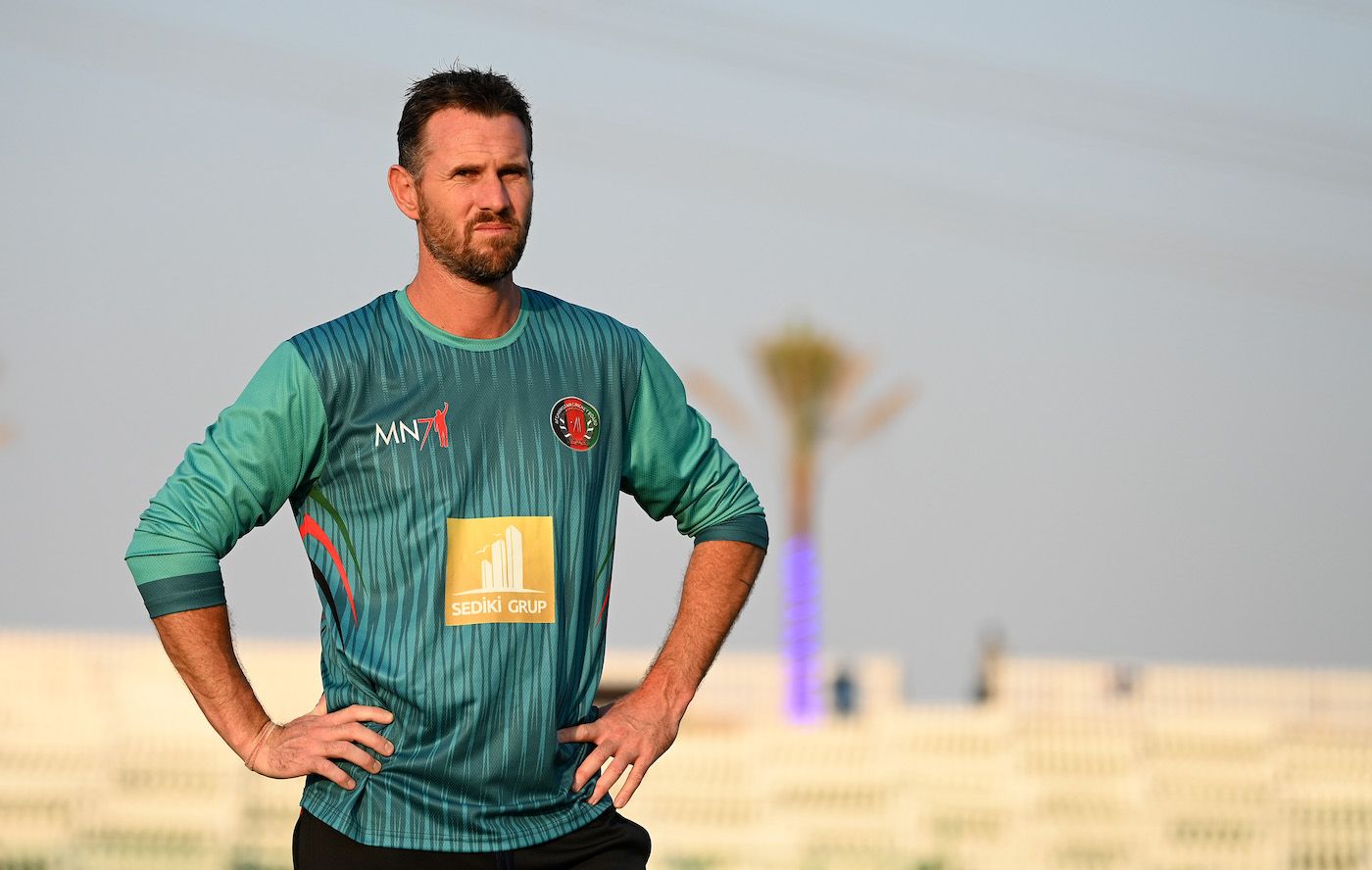 Shaun Tait keeps an eye on a training session
