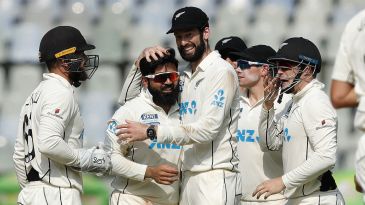 How many New Zealanders have taken ten wickets in an innings?