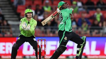 Russell, Couch and Qais help Melbourne Stars demolish Sydney Thunder