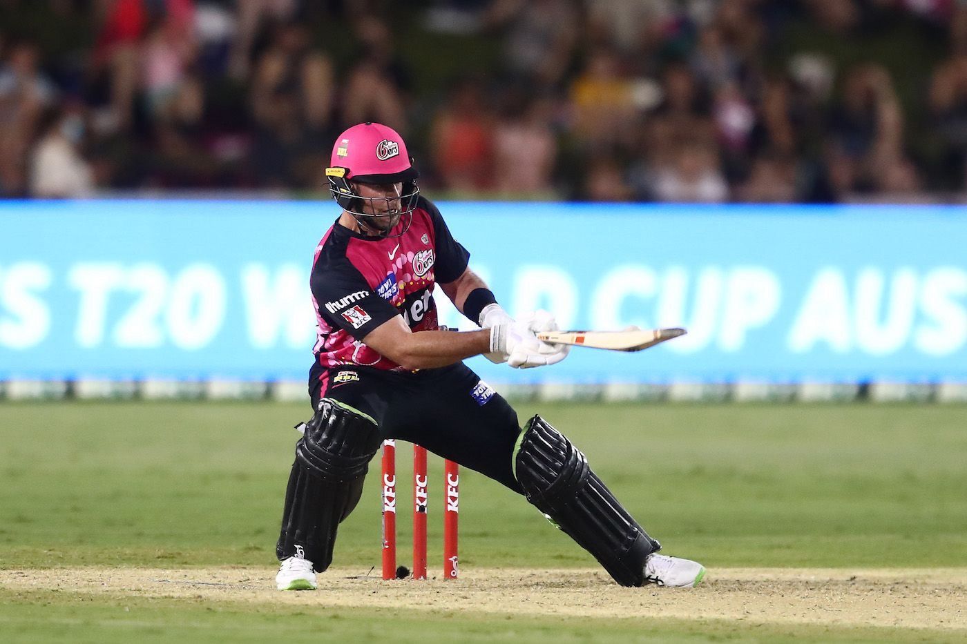 Dan Christian showed off his repertoire of shots during a 20-ball 35*