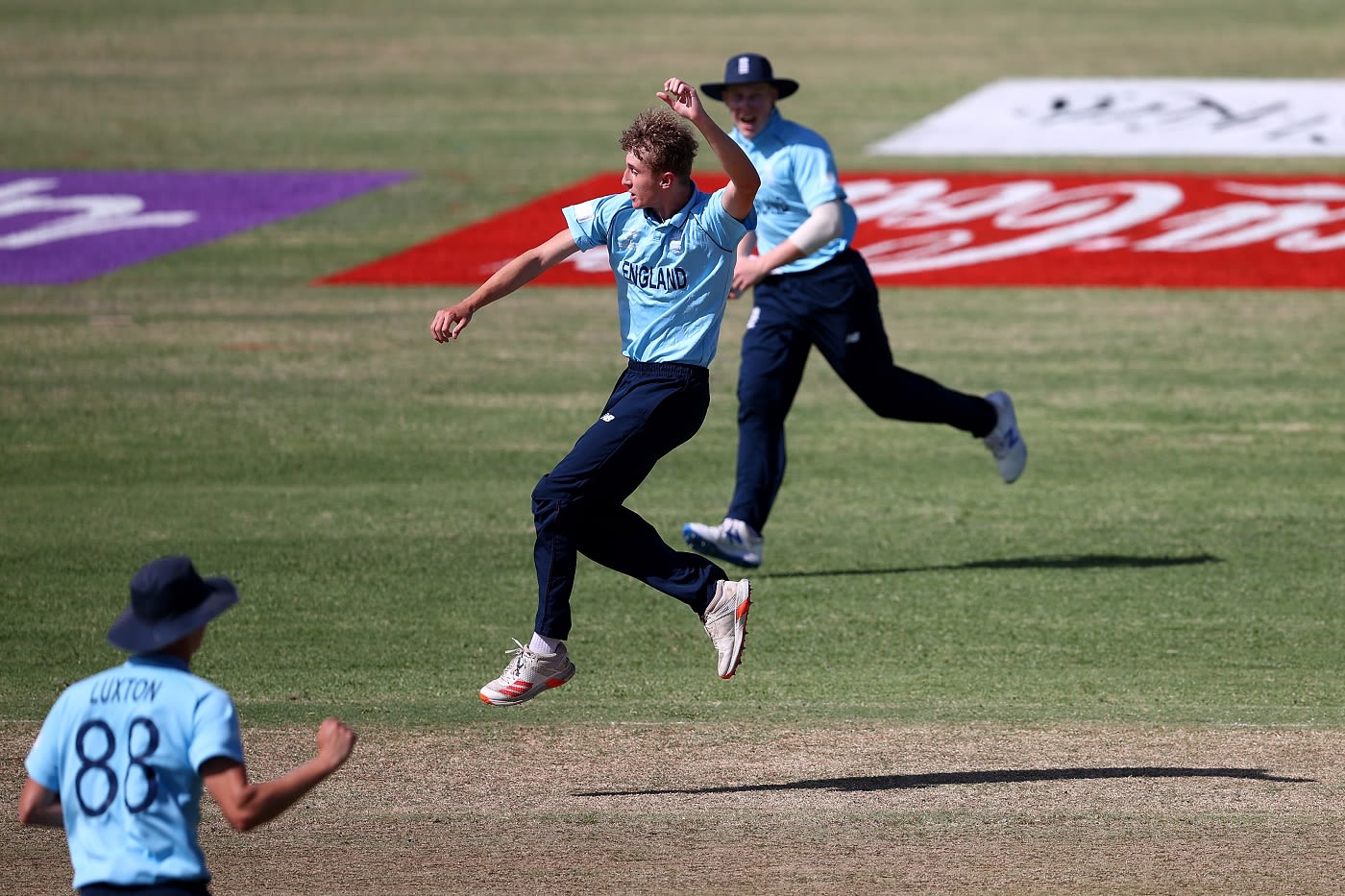 Joshua Boyden picked up a four-wicket haul for only 16 runs