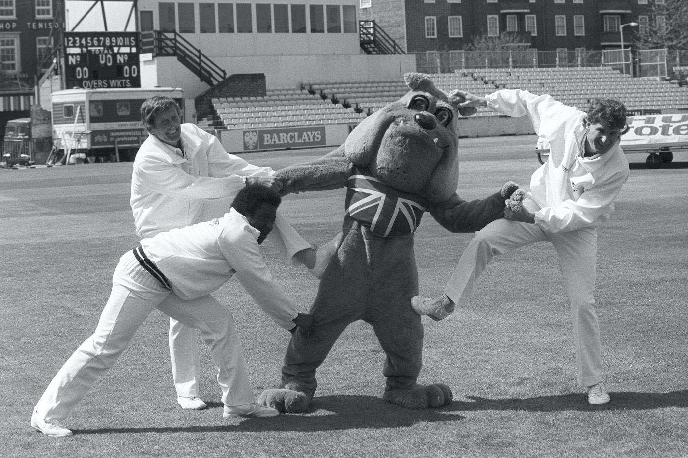Pat Pocock, Monte Lynch and David Thomas get to grips with Winston the Bulldog