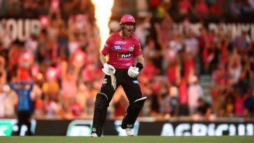 Hayden Kerr's 98* sends Sixers into BBL final as Strikers go down in final-ball humdinger