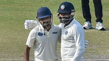 Dominant Jharkhand amass 880 as Nagaland stare at big defeat