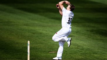 Logan runs through Glamorgan to preserve Worcestershire's promotion hopes