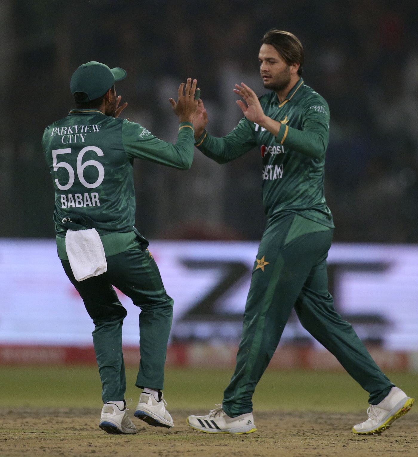 Usman Qadir sent back Josh Inglis and Marnus Labuschagne