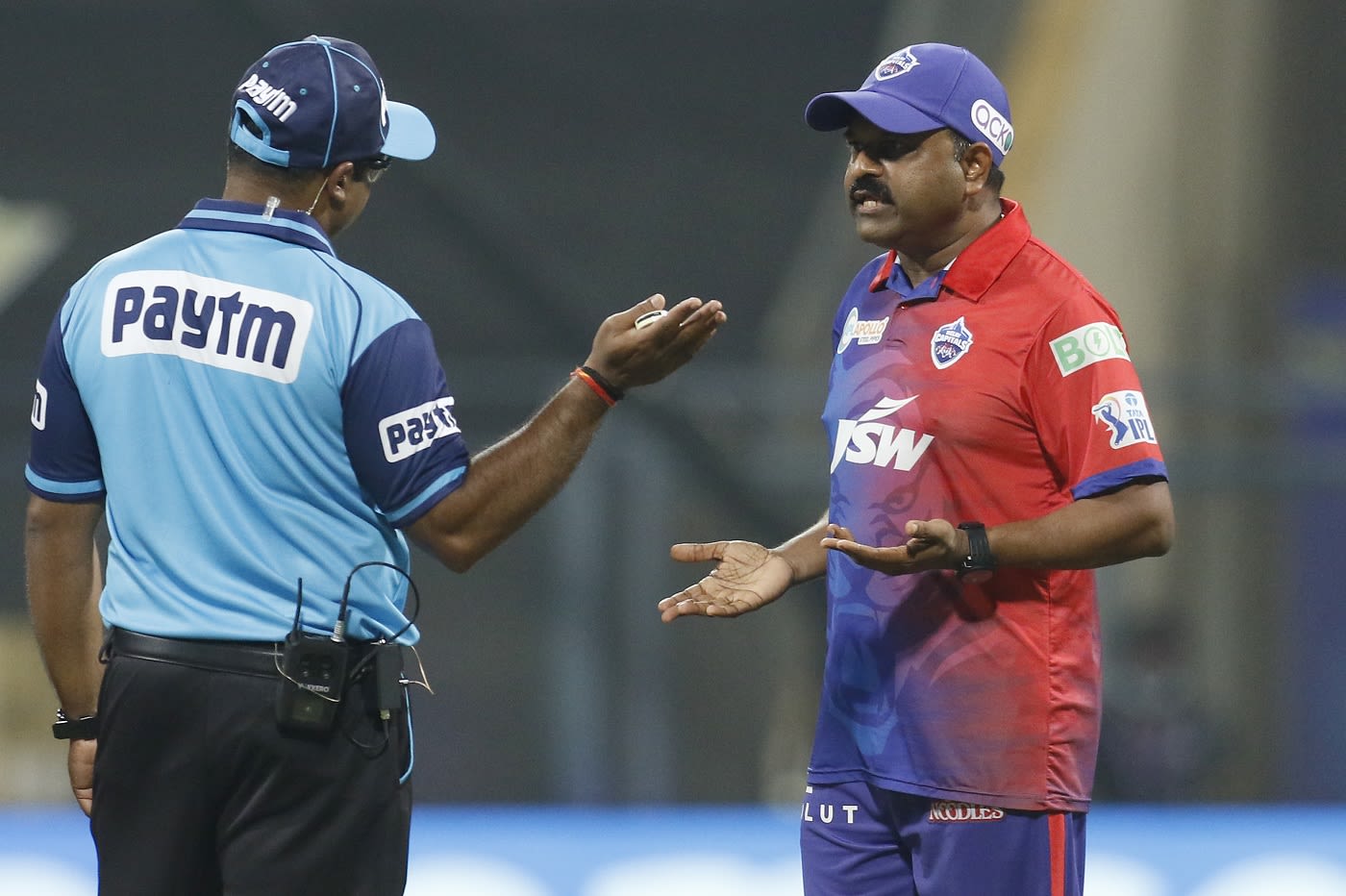 Pravin Amre walked onto the field to speak to the umpires after the no-ball incident