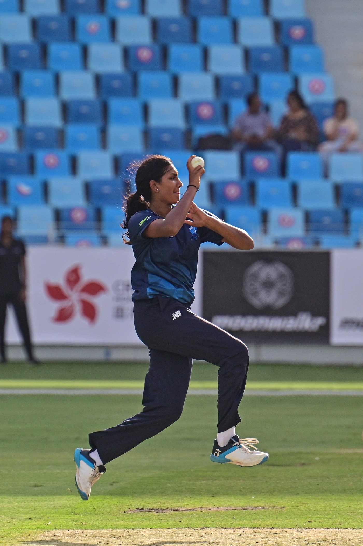 Geetika Kodali bowls