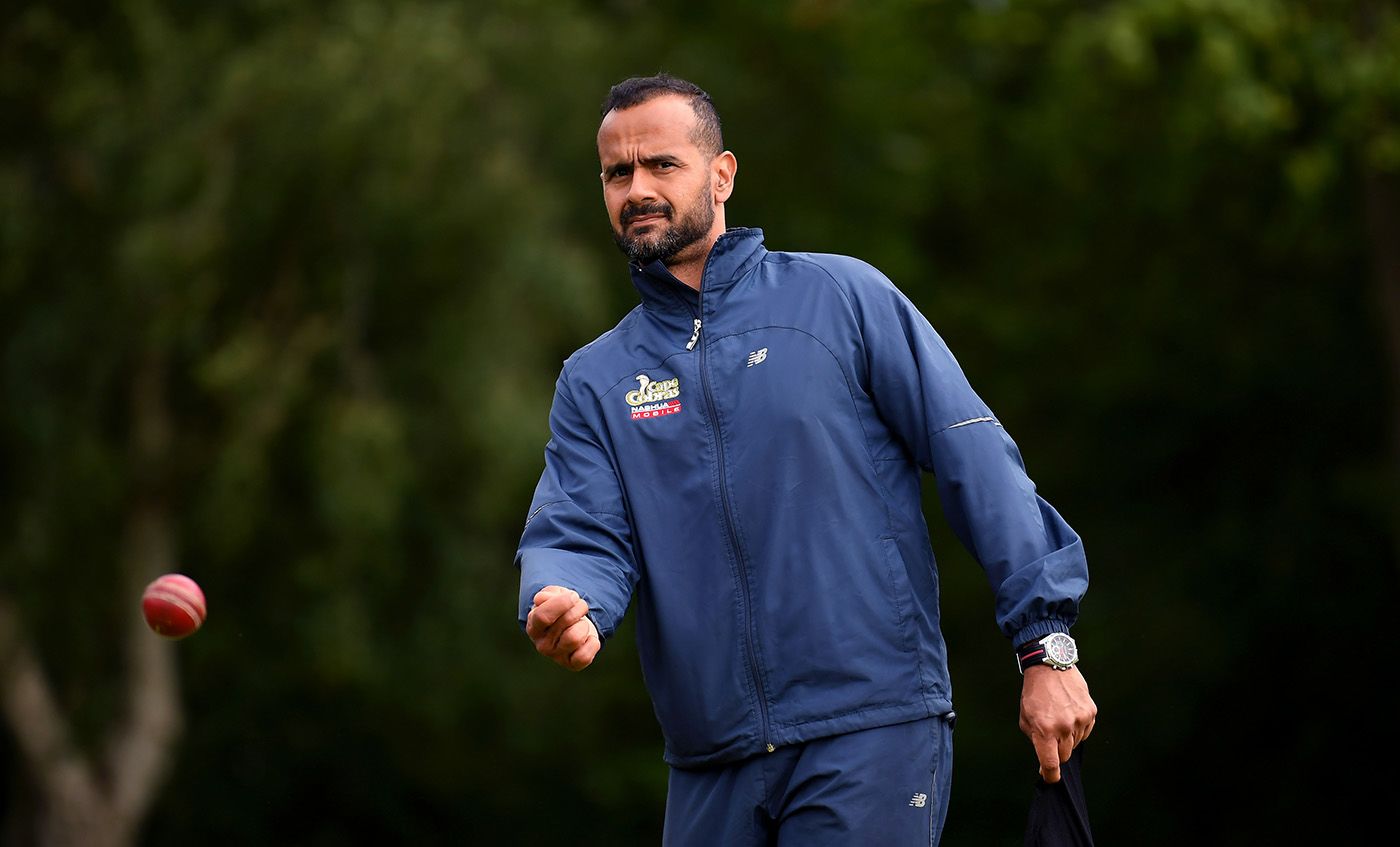 Owais Shah coaching at Roehampton CC