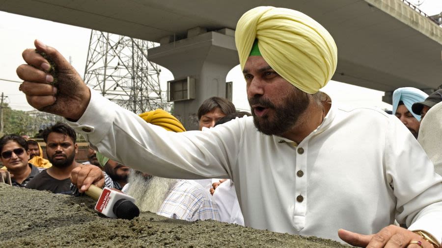 Navjot Sidhu handed one-year prison sentence for 1988 road rage